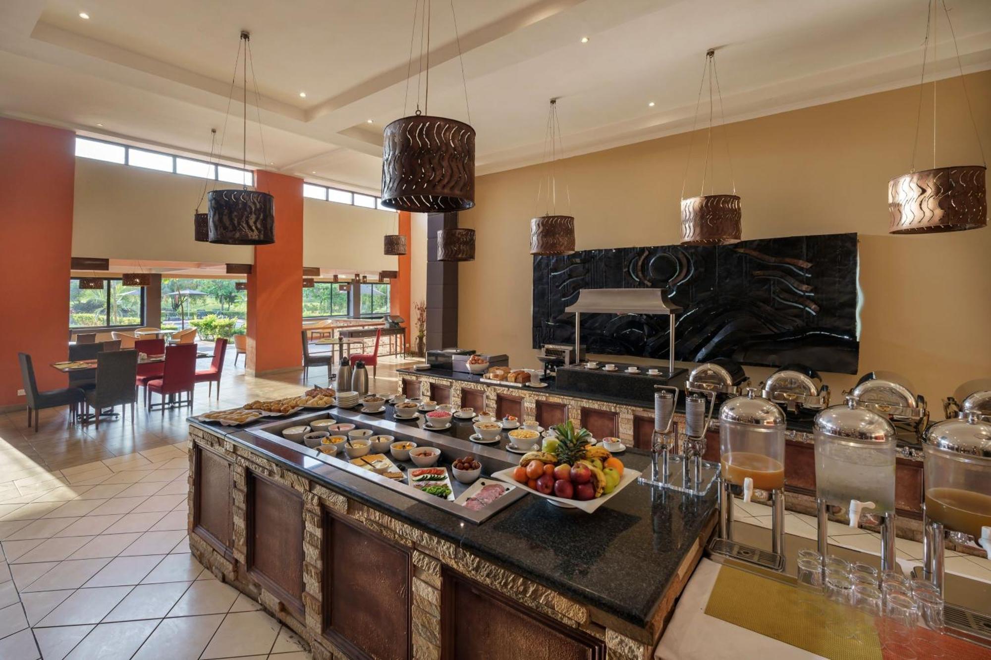 Protea Hotel By Marriott Chipata Exterior photo