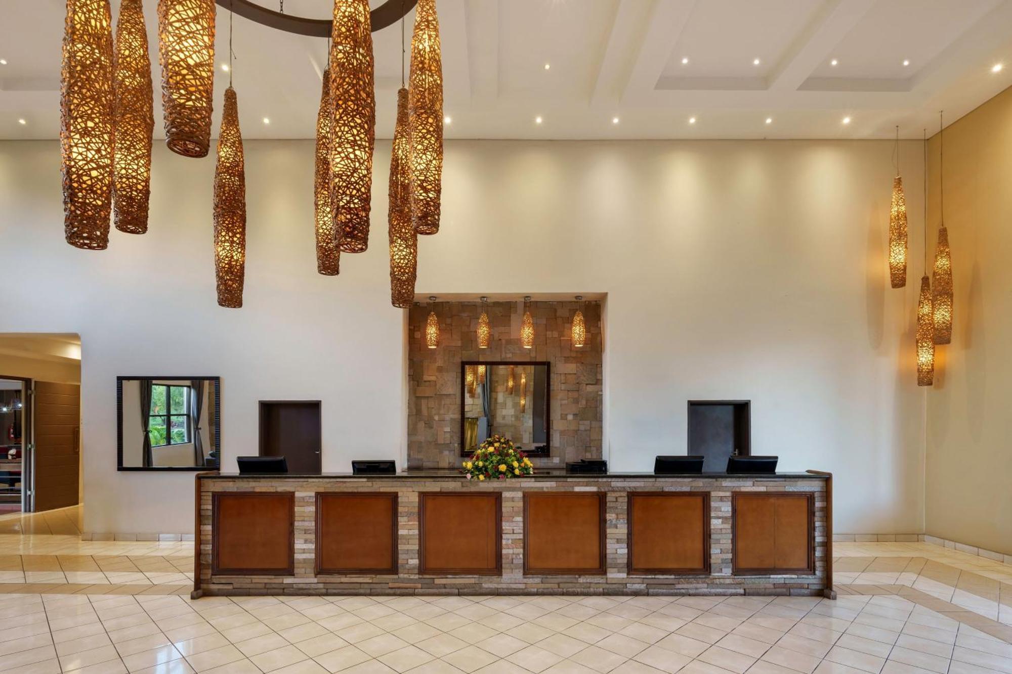 Protea Hotel By Marriott Chipata Exterior photo