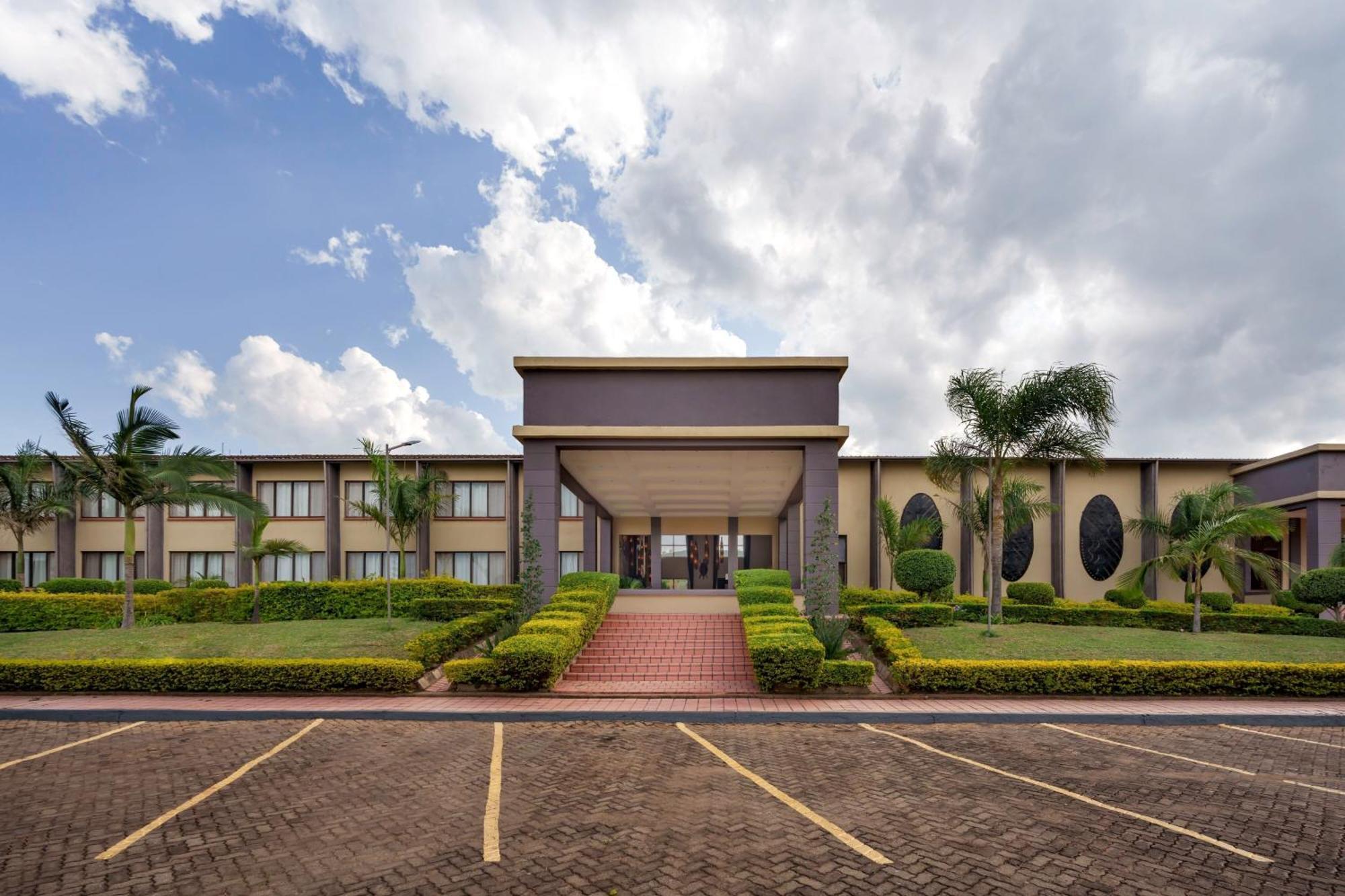 Protea Hotel By Marriott Chipata Exterior photo